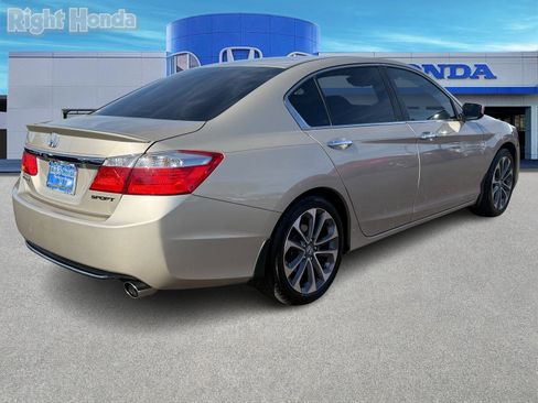 Used 2014 Honda Accord Sport image 7