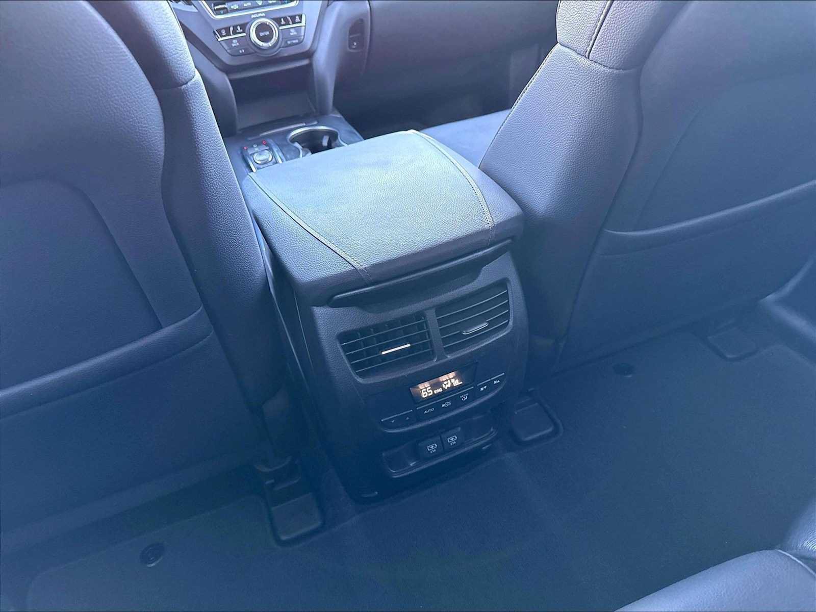 Used 2017 Acura MDX w/ Technology Package FWD image 38