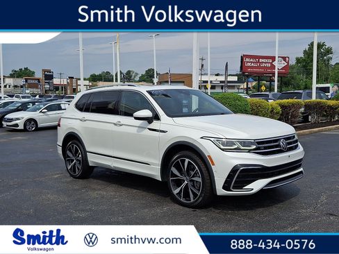 Certified 2023 Volkswagen Tiguan SEL R-Line AWD/4WD image 1