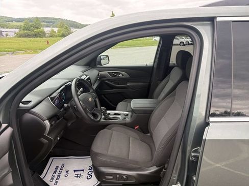 Used 2023 Chevrolet Traverse LT w/ LPO, Floor Liner Package AWD/4WD image 21