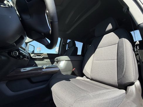 New 2025 Chevrolet Silverado 2500 LT w/ Trail Boss Package image 25