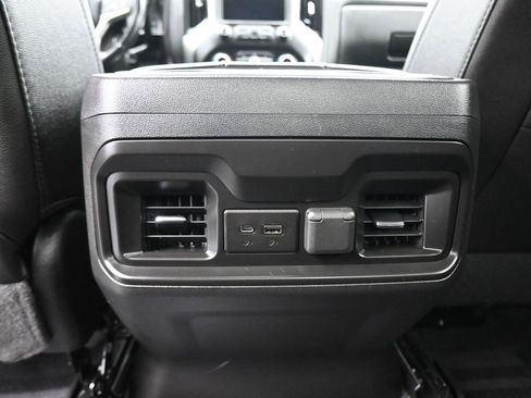 Used 2019 Chevrolet Silverado 1500 RST image 38