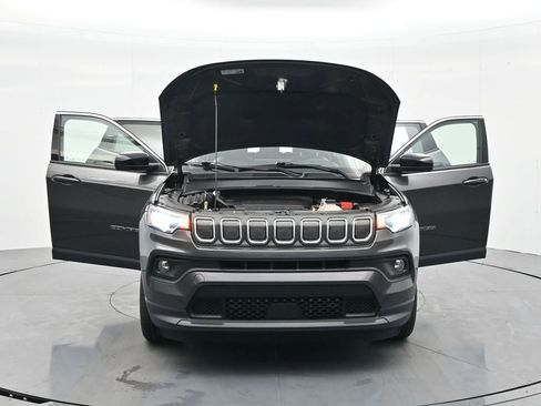 Used 2022 Jeep Compass Latitude w/ Sun and Sound Group image 44