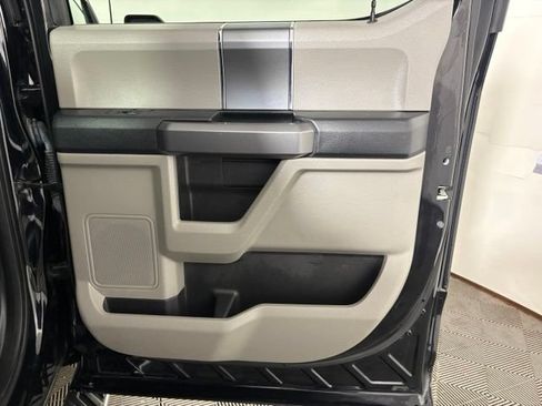 Used 2018 Ford F150 XLT w/ Equipment Group 302A Luxury AWD/4WD image 18