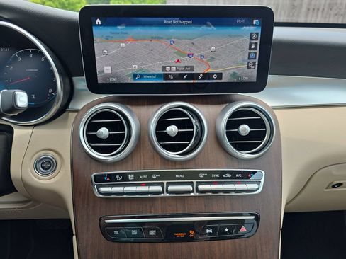 Certified 2022 Mercedes-Benz GLC 300 4MATIC image 24