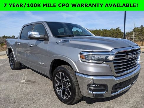 Used 2025 RAM 1500 Laramie image 12