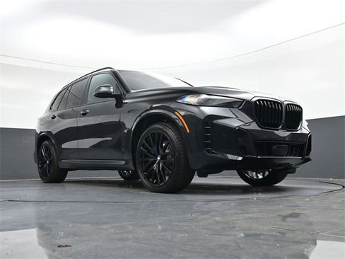 New 2026 BMW X5 xDrive40i w/ M Sport Package image 25
