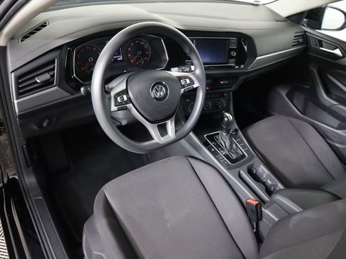 Used 2019 Volkswagen Jetta S w/ Driver Assistance Package image 9