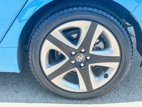 Used 2022 Toyota Prius XLE FWD image 11