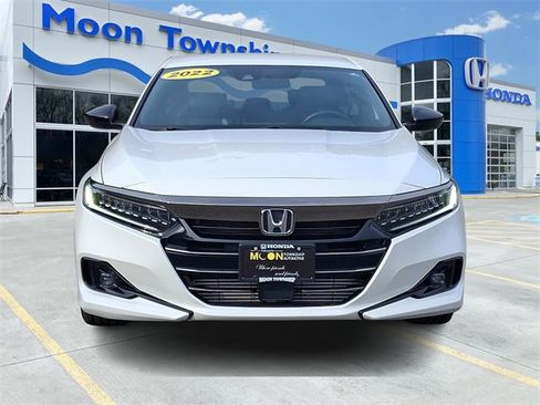 Used 2022 Honda Accord Sport image 2