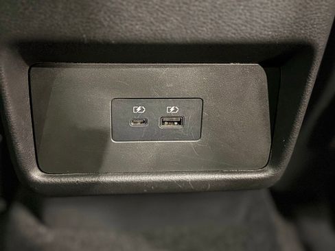 Used 2023 Nissan Rogue SV w/ SV Premium B Package image 84