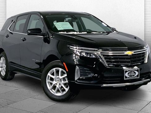 Used 2023 Chevrolet Equinox LT w/ Driver Convenience Package AWD/4WD image 1