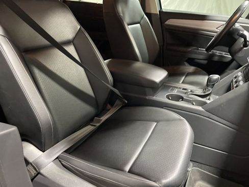 Used 2019 Volkswagen Atlas SE FWD image 9
