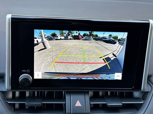 Used 2025 Toyota RAV4 LE AWD/4WD image 19