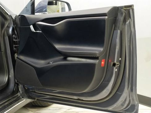 Used 2018 Tesla Model S 100D AWD/4WD image 46