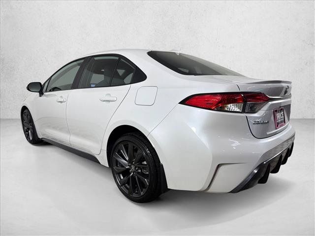 Used 2025 Toyota Corolla SE FWD image 5