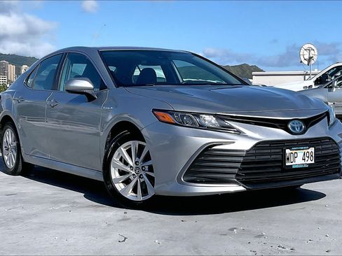 Used 2021 Toyota Camry LE FWD image 21