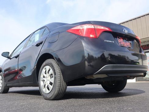 Used 2017 Toyota Corolla L FWD image 19