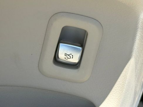 Used 2022 Mercedes-Benz GLC 300 image 25