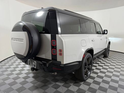 New 2026 Land Rover Defender 130 X-Dynamic SE AWD/4WD image 9