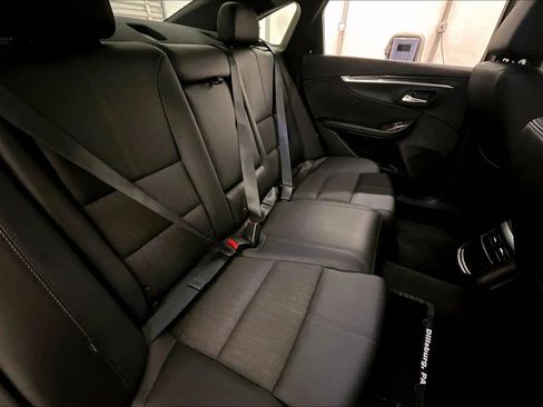 Used 2015 Chevrolet Impala LT image 27