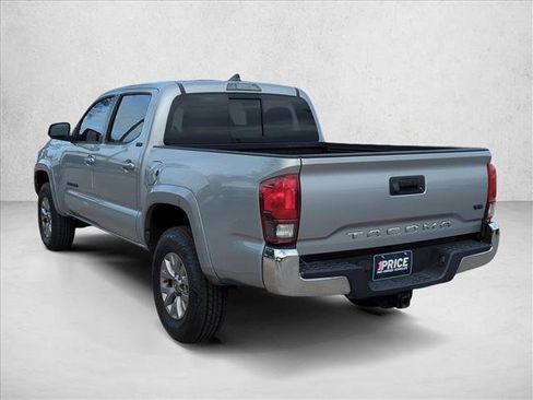 Used 2018 Toyota Tacoma SR5 image 7