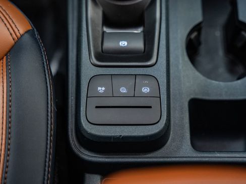 Certified 2024 Ford Maverick Lariat image 33