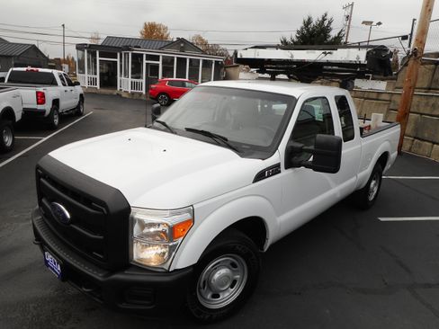 Used 2014 Ford F250 XL image 4