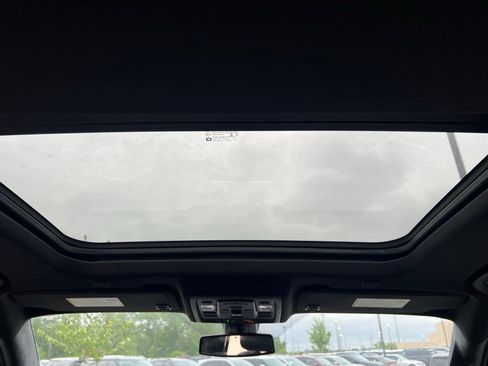 Used 2021 Chevrolet Tahoe LT w/ LT Signature Package image 25