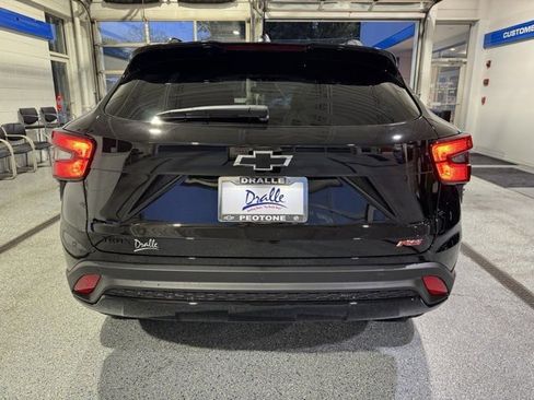 New 2026 Chevrolet Trax RS w/ Driver Confidence Package image 9