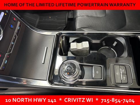 Used 2019 Ford Edge Titanium w/ Equipment Group 301A AWD/4WD image 12