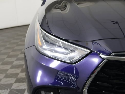 Used 2020 Toyota Highlander Limited image 15