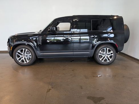 New 2025 Land Rover Defender 110 S image 3