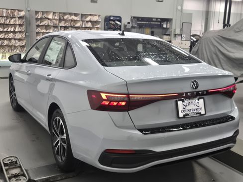 New 2025 Volkswagen Jetta Sport image 8