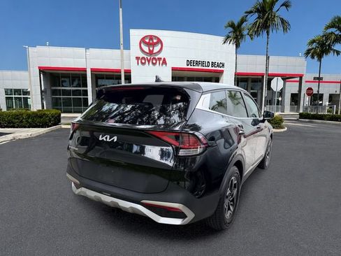 Used 2023 Kia Sportage LX FWD image 7