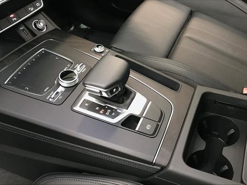 Used 2019 Audi Q5 2.0T Premium Plus w/ Premium Plus Package AWD/4WD image 15