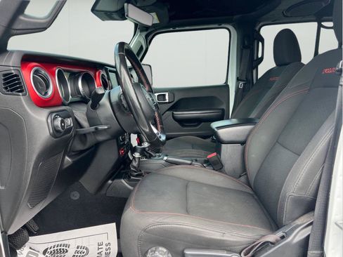 Used 2019 Jeep Wrangler Unlimited Rubicon AWD/4WD image 10
