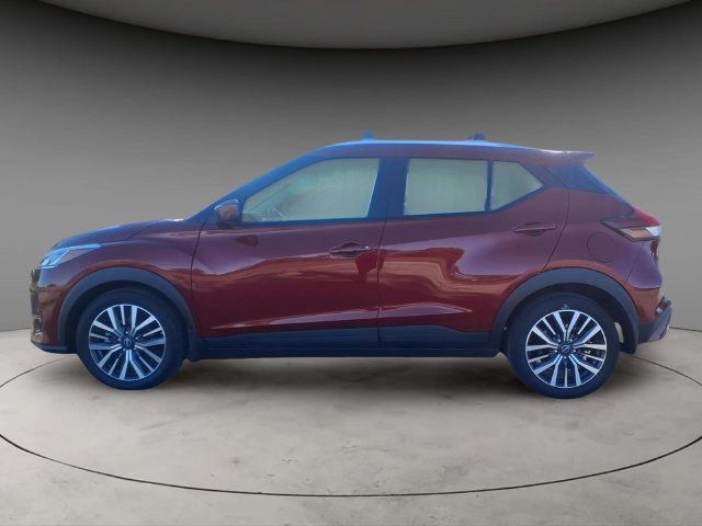 Certified 2024 Nissan Kicks SV w/ Interior Electronics Package FWD image 17