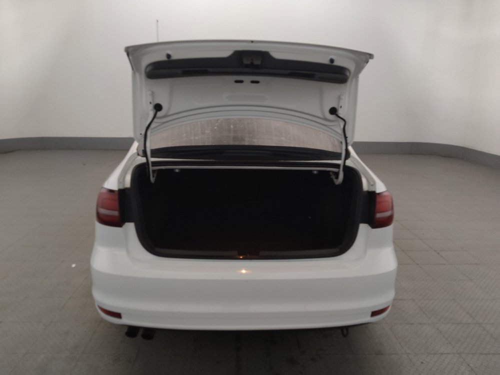 Used 2018 Volkswagen Jetta Sport FWD image 29