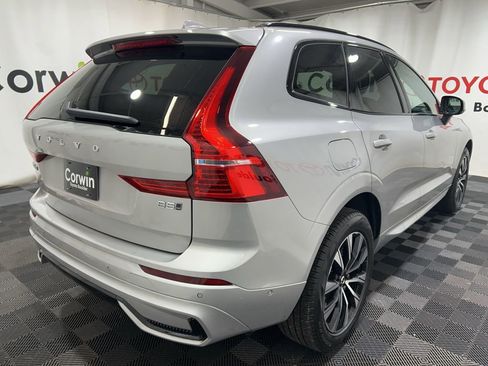 Used 2025 Volvo XC60 B5 Plus image 8
