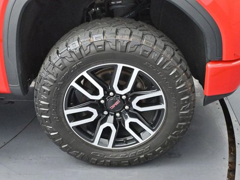 Used 2021 GMC Sierra 1500 AT4 w/ Technology Package AWD/4WD image 35