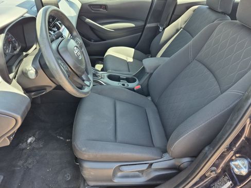 Certified 2025 Toyota Corolla LE FWD image 17