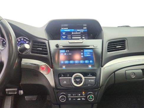 Used 2019 Acura ILX w/ Premium Package image 18