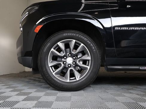 Used 2024 Chevrolet Suburban LS w/ Driver Alert Package RWD image 9