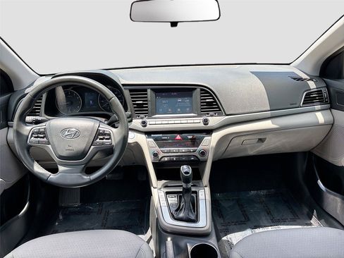 Used 2017 Hyundai Elantra SE w/ SE A/T Tech Package 03 FWD image 22
