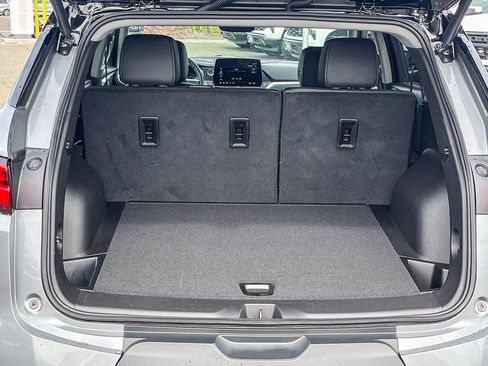 Used 2025 Chevrolet Blazer LT w/ Sound & Technology Package image 26