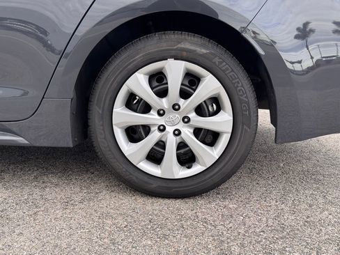 Used 2025 Toyota Corolla LE image 10
