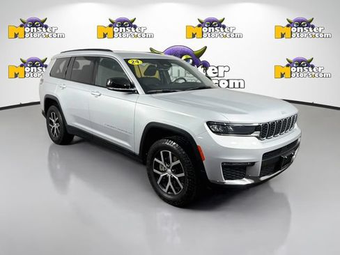 Used 2024 Jeep Grand Cherokee L Limited AWD/4WD image 3