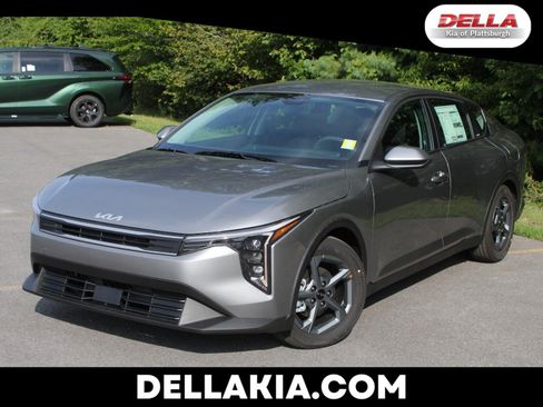 New 2026 Kia K4 FWD image 1