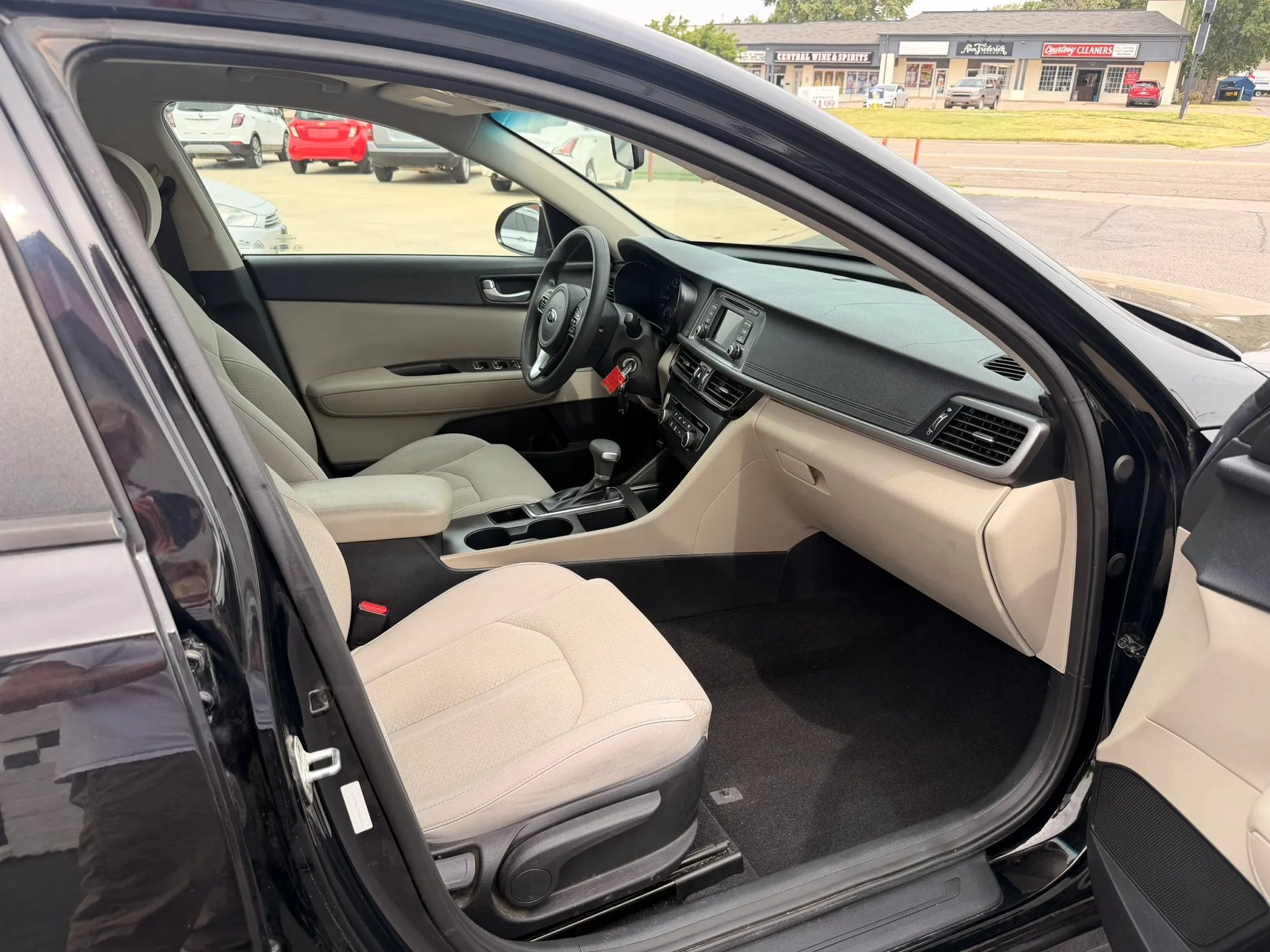Used 2016 Kia Optima LX FWD image 29